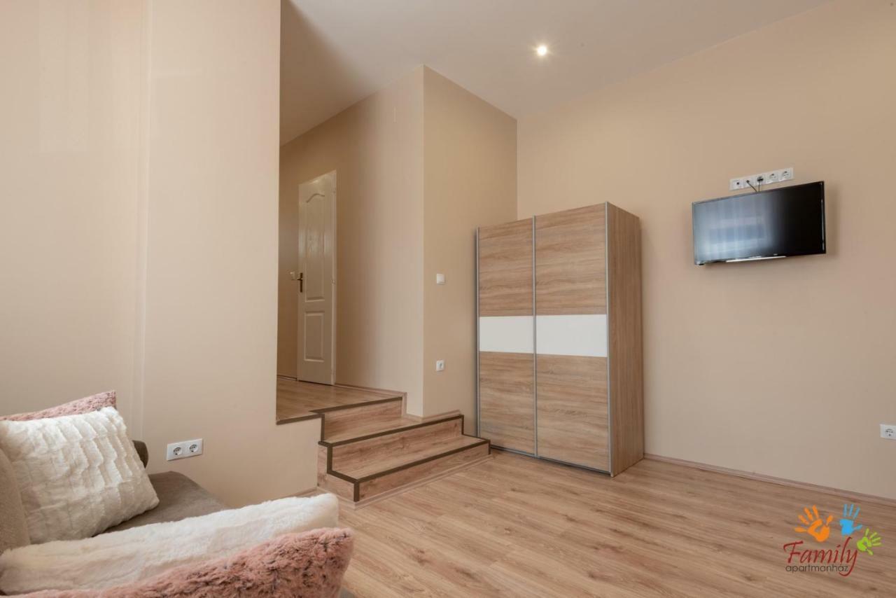 Апартаменты Family Apartmanhaz Надьканижа Экстерьер фото